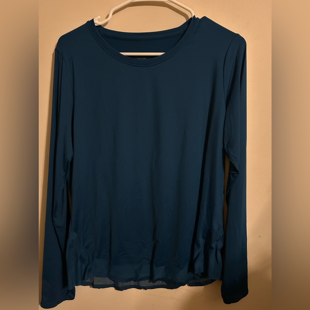 Womens Athleta long sleeve shirt